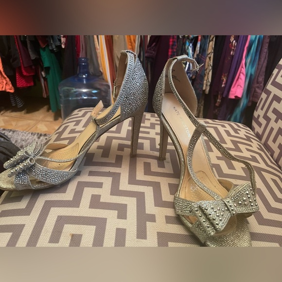 Open Toe Rhinestone Shoe - Picture 2 of 2